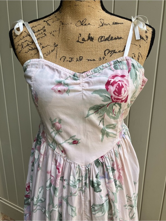 Urban Outfitters Dresses & Skirts - Floral strapless sweetheart basque waist 90s style dress small western festival